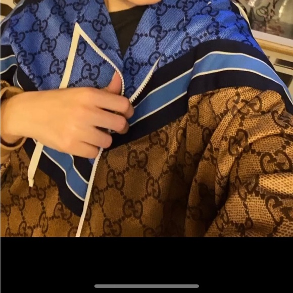 GUCCI Monogram Pleated Jacket NWOT - Picture 3 of 16